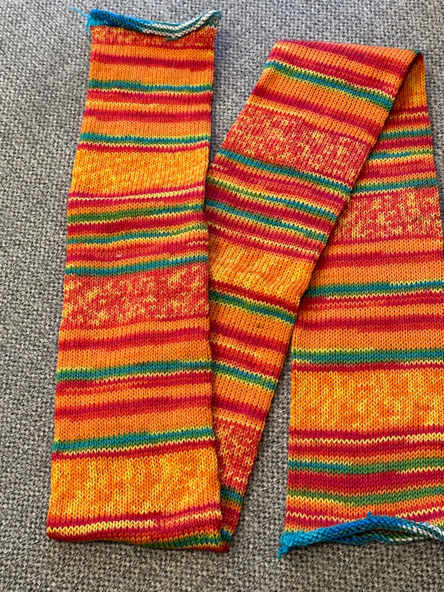 64 Stitch Pre-cranked Sock Tube - Knit Picks Static - Rooster